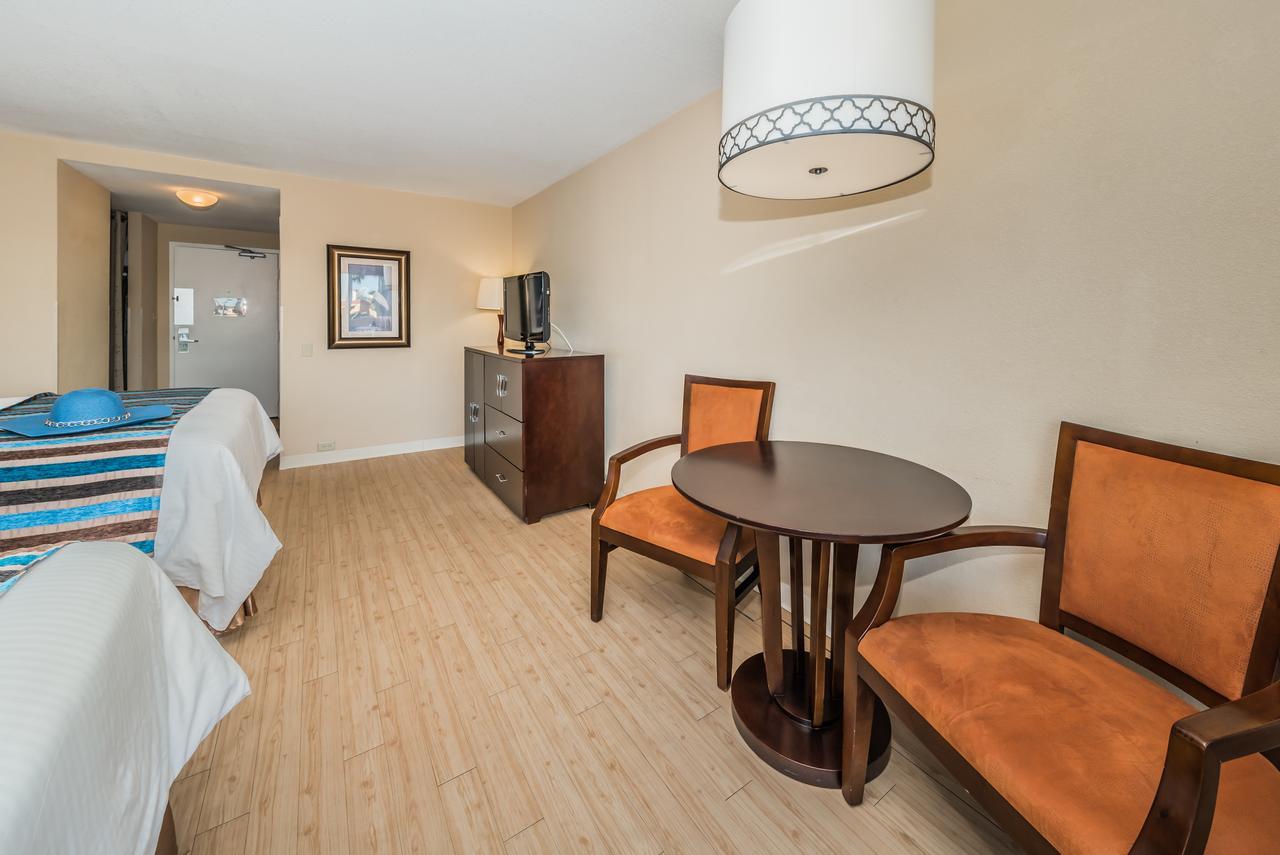 Dreamview Beachfront Hotel & Resort Clearwater Beach Exterior photo